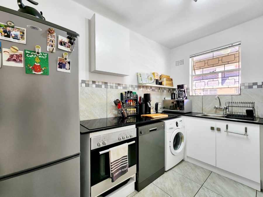 2 Bedroom Property for Sale in Green Point Western Cape